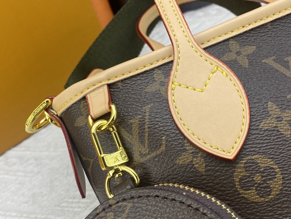 ルイヴィトンバッグ着用イメージ